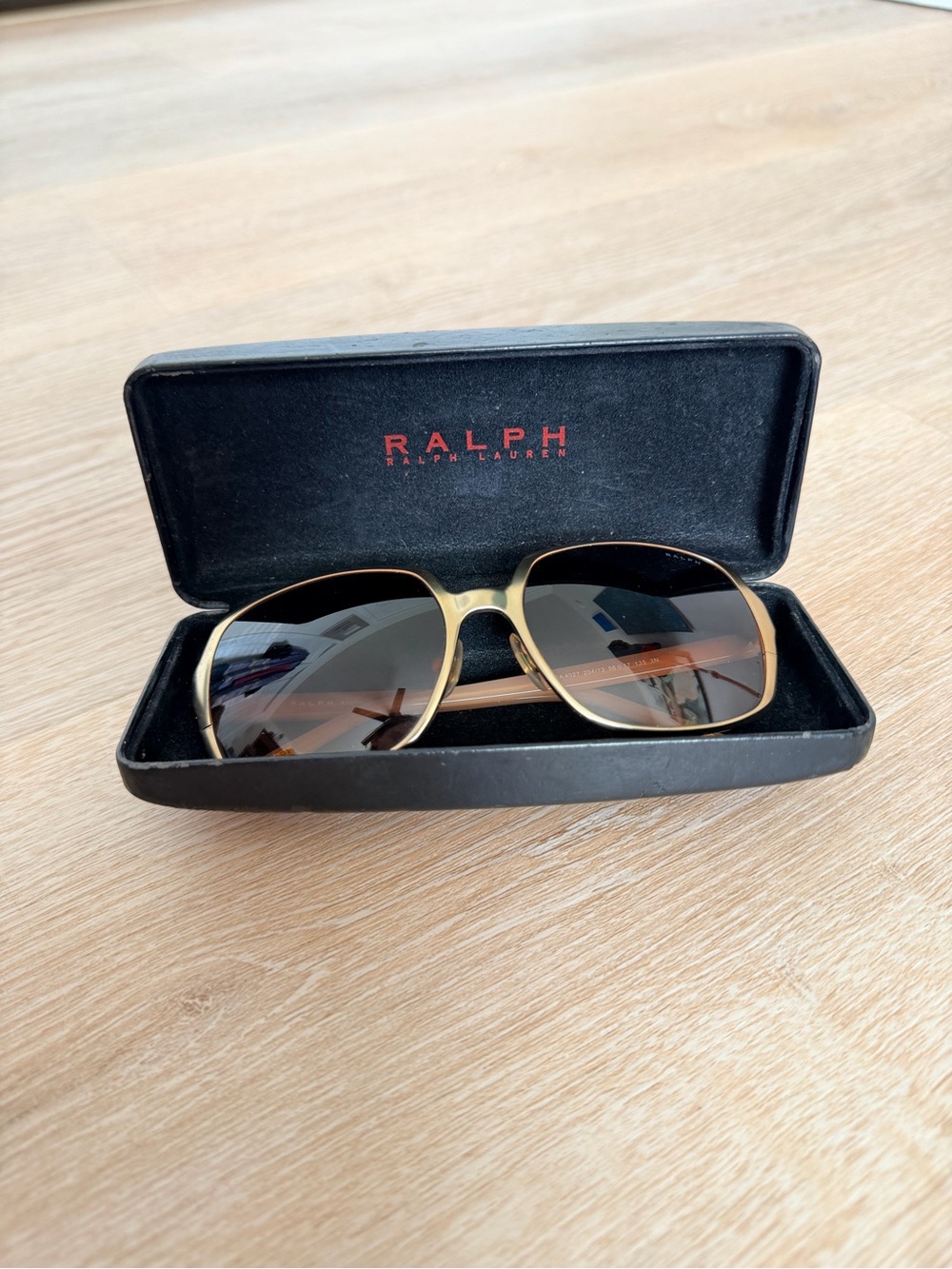 Vintage Ralph Lauren RA4027 Oversized Square Sunglasses Gold Classic Luxury